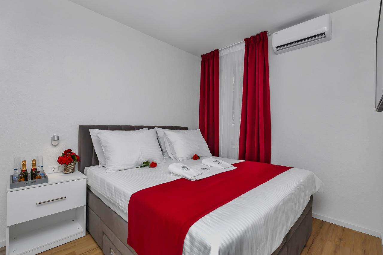 Luxury Rooms Paradise Garden Makarska Buitenkant foto